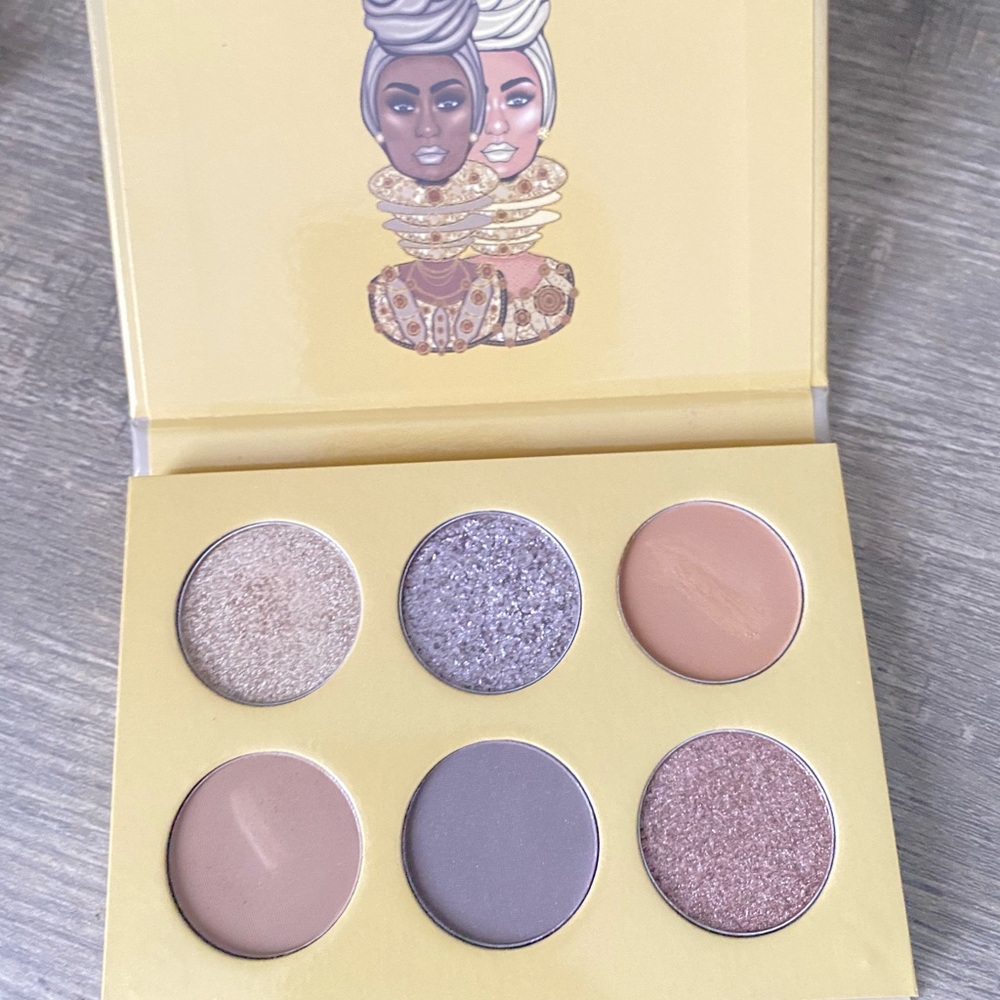 Juvias Makeup palette